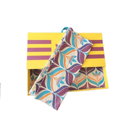 Gucci Adidas Sliding Drawer Storage Gift Handle Box With Tissue 13 x 6 x 2.25 in - Picture 11 of 12